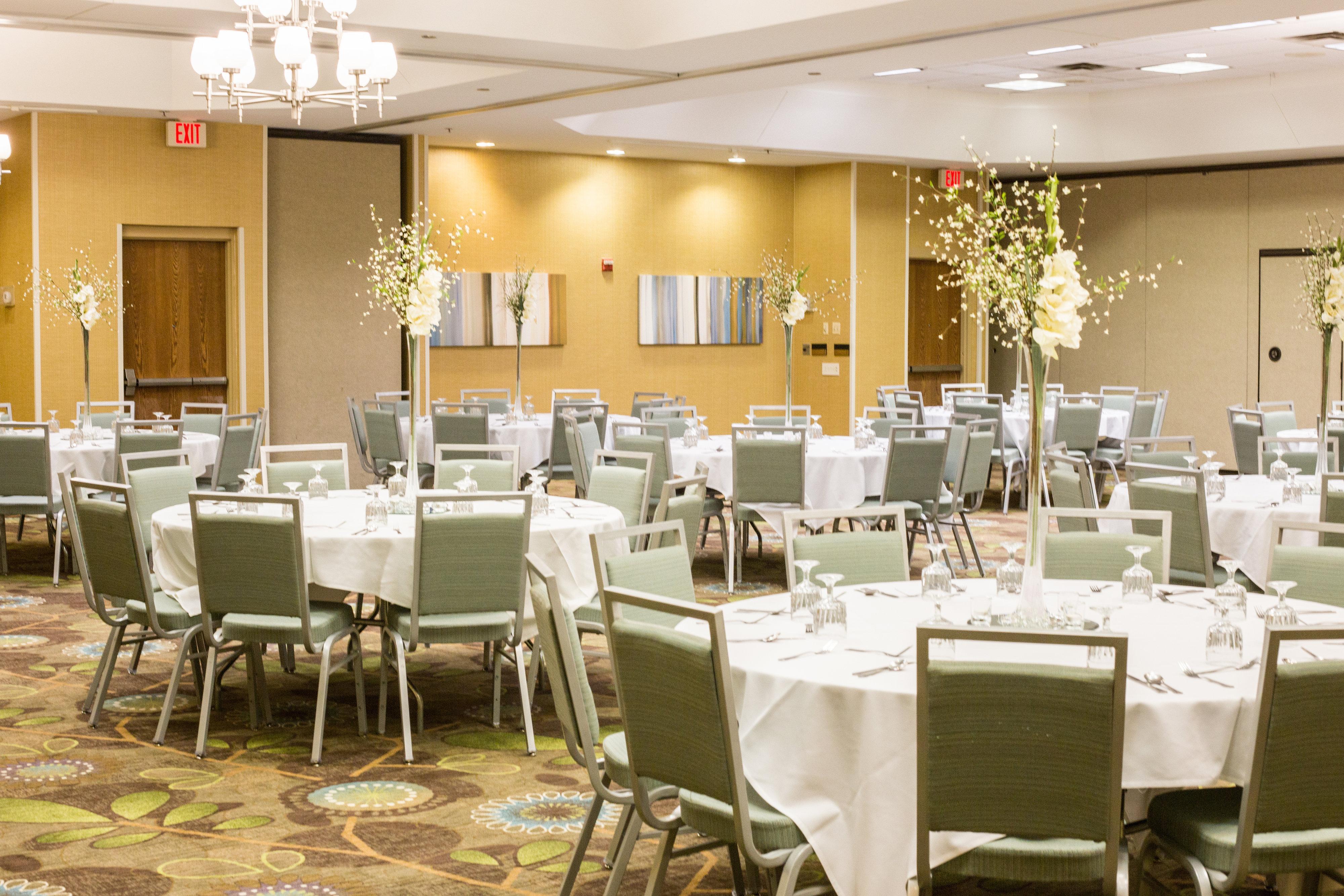 Holiday Inn & Suites Bolingbrook By Ihg Exterior foto