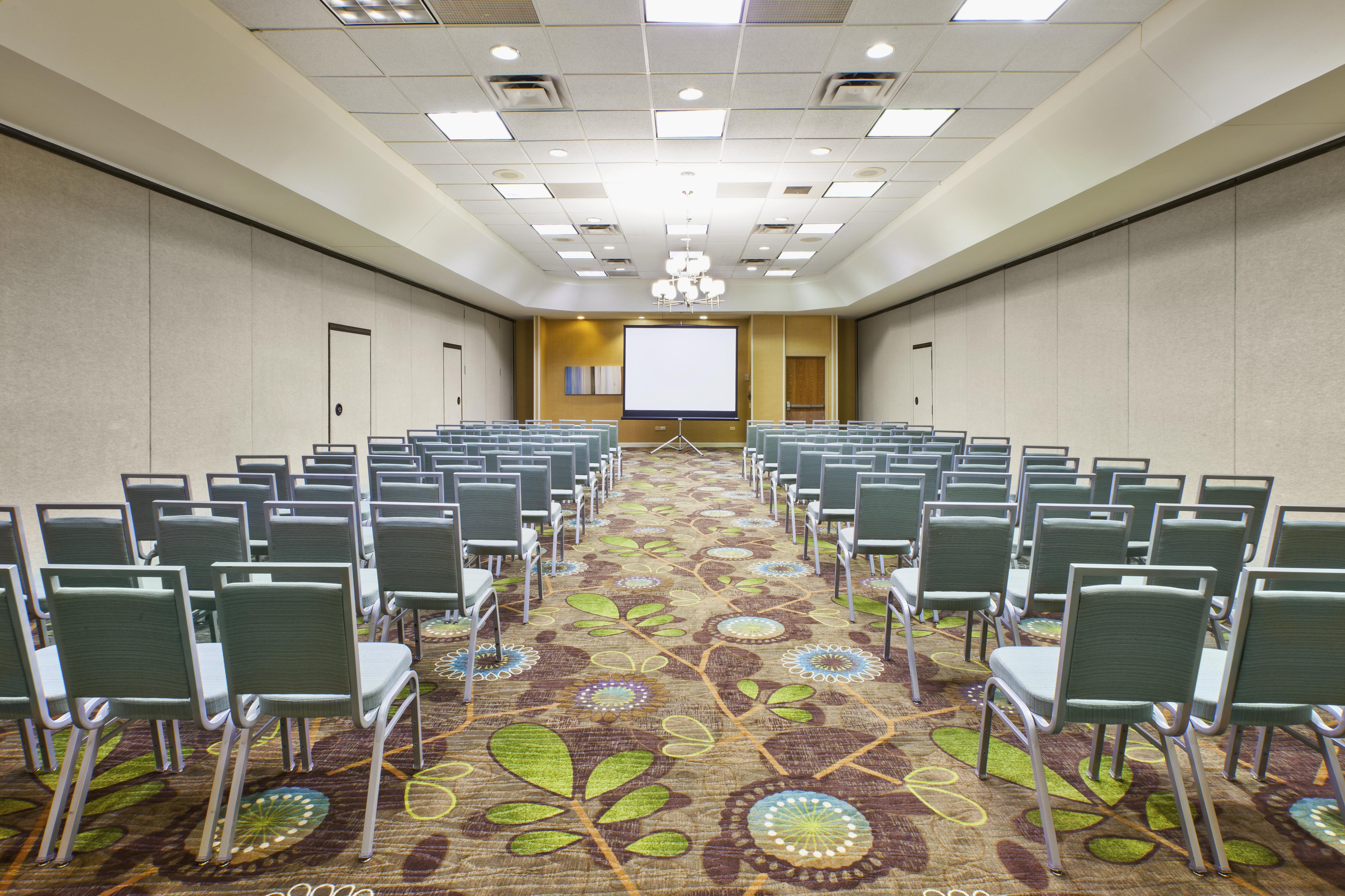 Holiday Inn & Suites Bolingbrook By Ihg Exterior foto