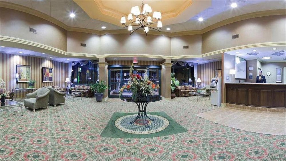 Holiday Inn & Suites Bolingbrook By Ihg Exterior foto